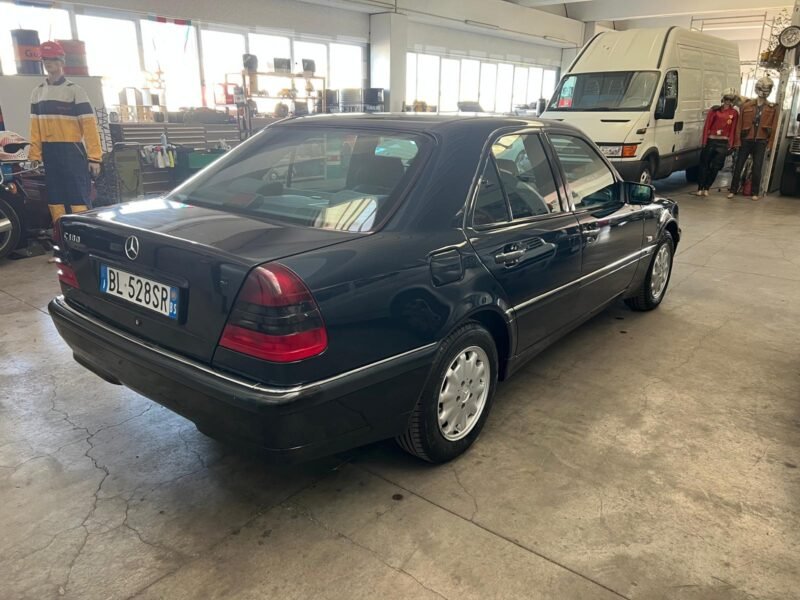 2000 MERCEDES C180