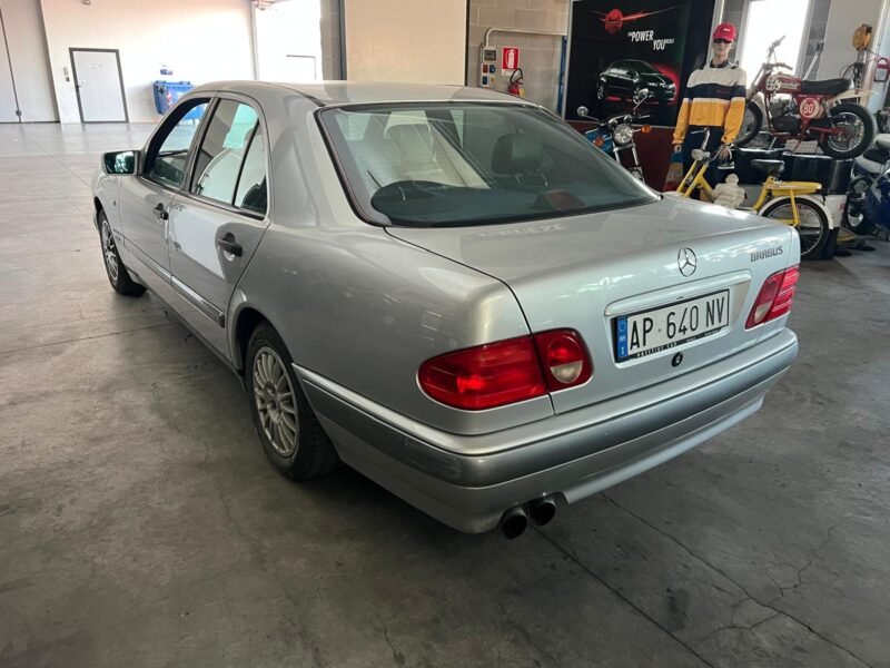 1996 MERCEDES E200 CLASSIC