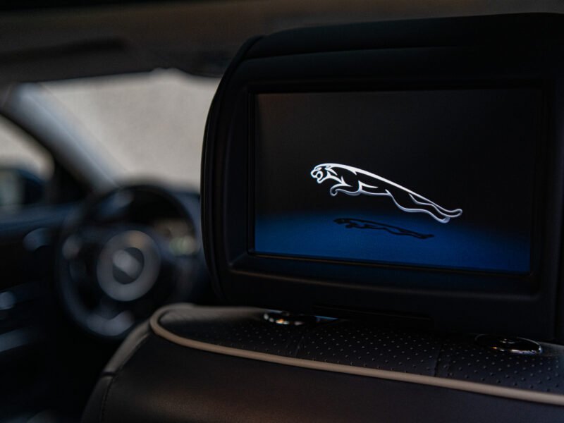 2011 JAGUAR XJ