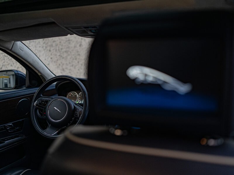 2011 JAGUAR XJ